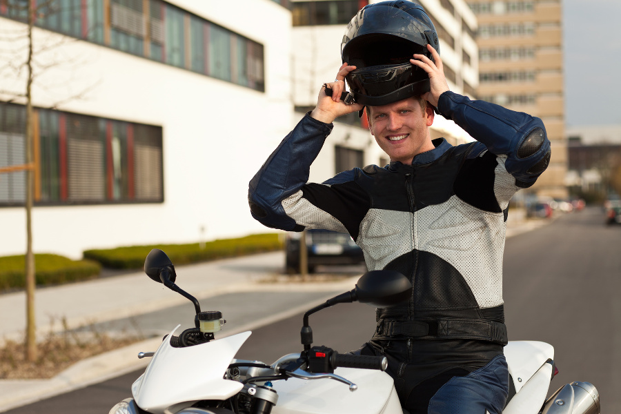 Ausbildung in PKW-, Motorrad-, LKW- und Busklassen
